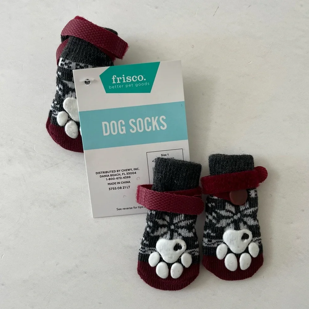 Frisco Chewy Fair Isle Non-Skid Winter Holiday Pet Dog Socks Gray Red Size 1